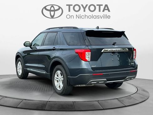 Used 2022 Ford Explorer XLT w/ Equipment Group 202A AWD/4WD image 3