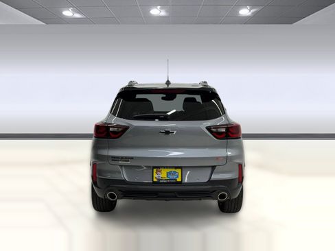 Used 2025 Chevrolet TrailBlazer RS w/ Convenience Package AWD/4WD image 8