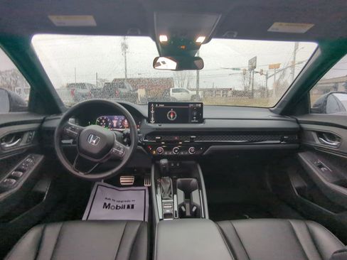 Used 2025 Honda Accord Sport image 21