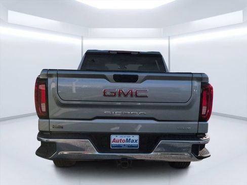 Used 2025 GMC Sierra 1500 SLT AWD/4WD image 4