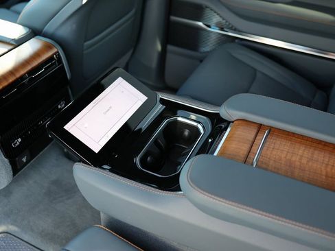 Used 2023 Jeep Grand Wagoneer Series II image 48