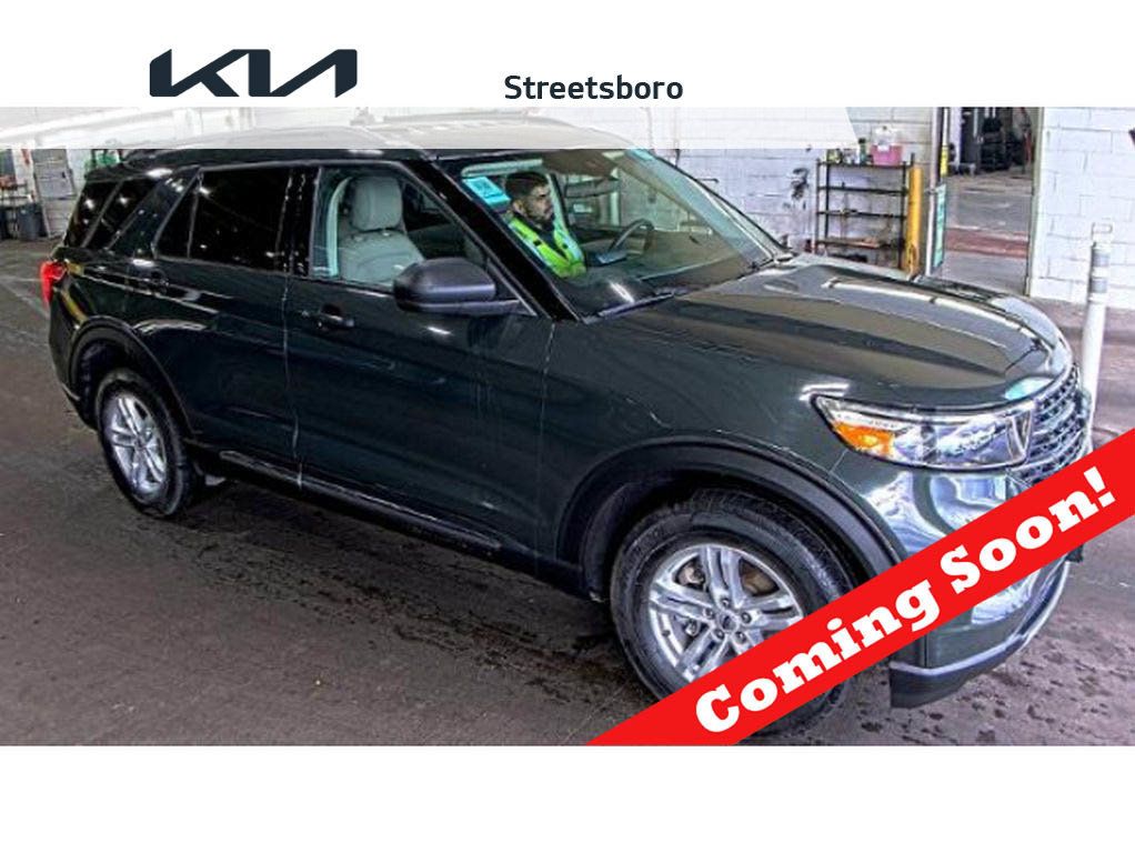 Used 2023 Ford Explorer XLT w/ Equipment Group 202A AWD/4WD image 1