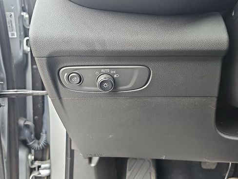 Certified 2023 Buick Envision Essence AWD/4WD image 31