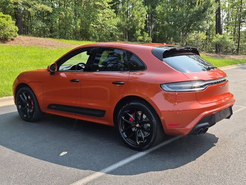 Certified 2023 Porsche Macan GTS AWD/4WD image 3