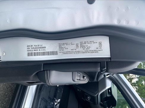 Certified 2025 Jeep Grand Cherokee L Altitude AWD/4WD image 31
