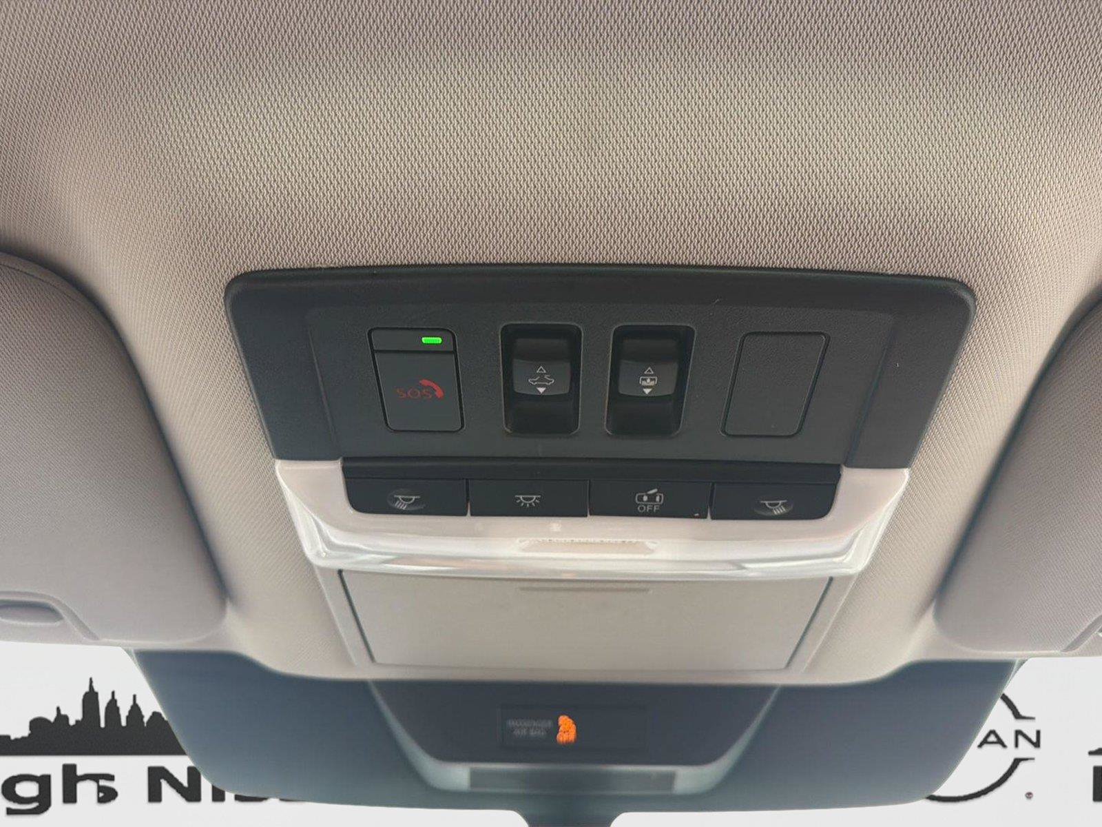 Used 2024 Nissan Pathfinder Platinum AWD/4WD image 21