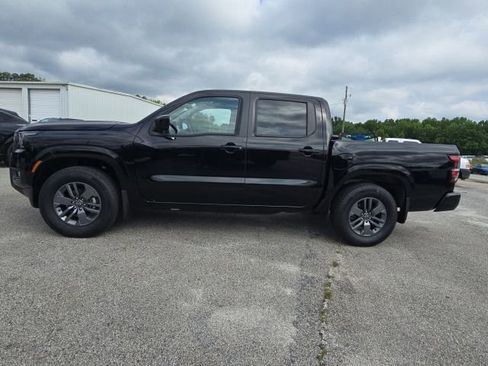 Used 2025 Nissan Frontier SV w/ SV Convenience Package RWD image 2