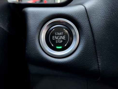 Used 2021 Chevrolet Tahoe Z71 image 20