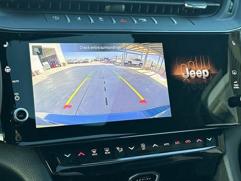 New 2026 Jeep Grand Cherokee L Limited w/ Limited Altitude Package AWD/4WD image 19