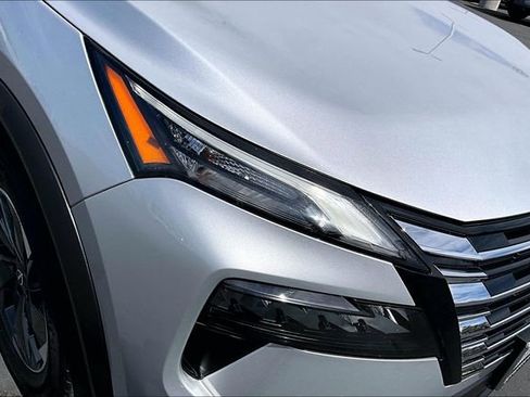 Certified 2024 Nissan Rogue SV image 31