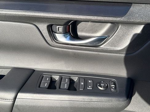Certified 2025 Honda CR-V EX image 21