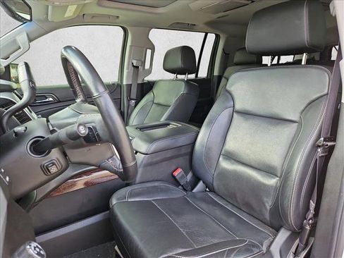 Used 2019 GMC Yukon XL SLT w/ Open Road Package image 10