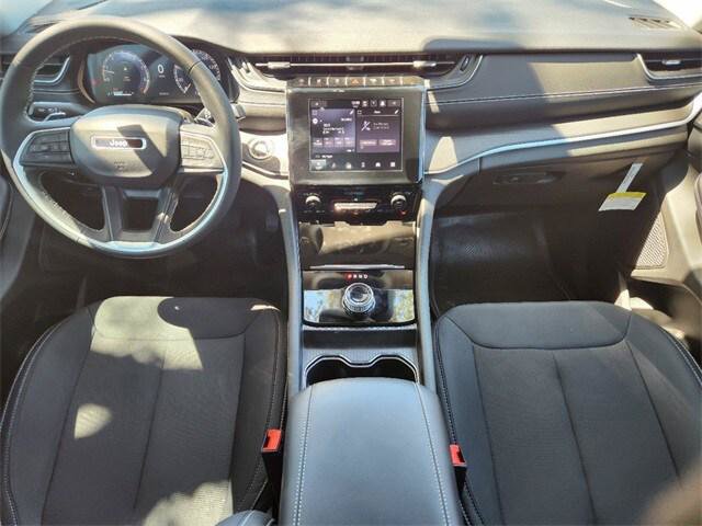 Certified 2024 Jeep Grand Cherokee L Laredo AWD/4WD image 21
