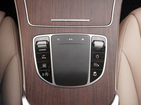 Used 2021 Mercedes-Benz GLC 300 4MATIC image 55