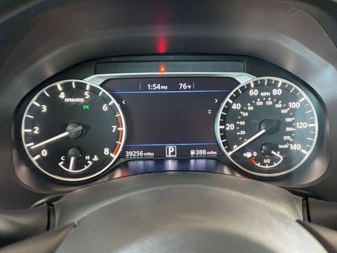 Used 2025 Nissan Altima 2.5 SV FWD image 40
