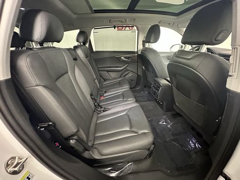 Used 2020 Audi Q7 3.0T Premium Plus AWD/4WD image 31