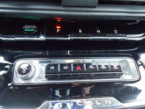 Used 2023 Lincoln Corsair AWD w/ Equipment Group 101A image 19