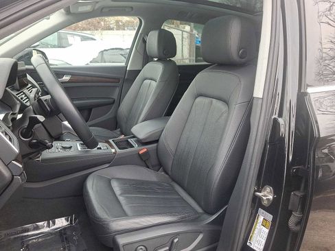 Used 2020 Audi Q5 2.0T Premium w/ Convenience Package image 11