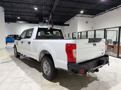 Used 2021 Ford F250 XL w/ Power Equipment Group RWD image 9