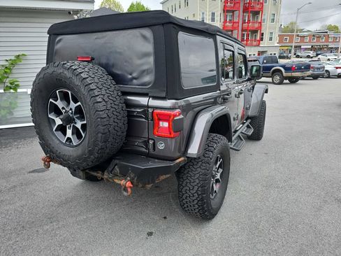 Used 2018 Jeep Wrangler Unlimited Rubicon w/ Dual Top Group AWD/4WD image 7