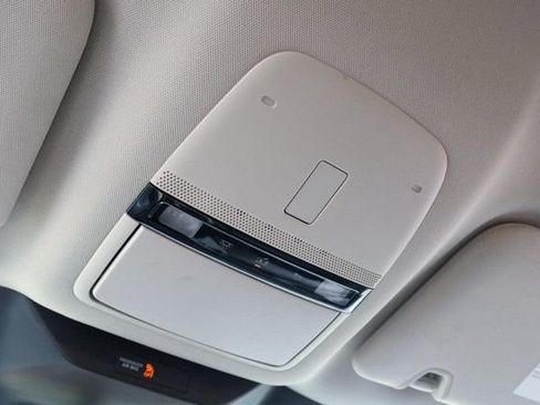Certified 2025 Nissan Murano SV AWD/4WD image 17