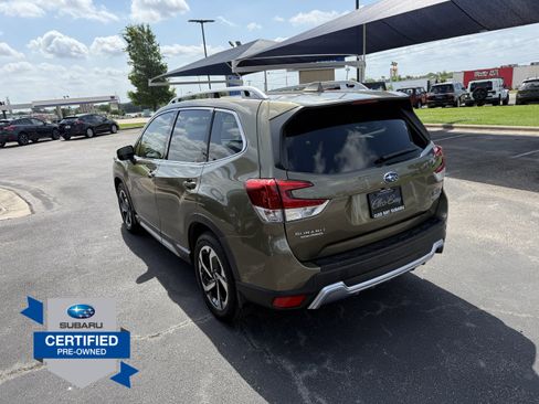 Used 2023 Subaru Forester Touring AWD/4WD image 5