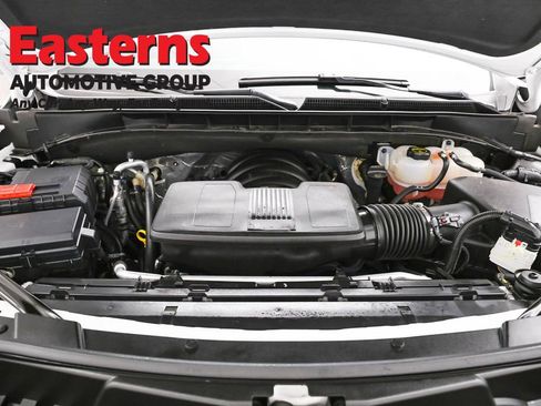 Used 2025 GMC Yukon XL Denali AWD/4WD image 7