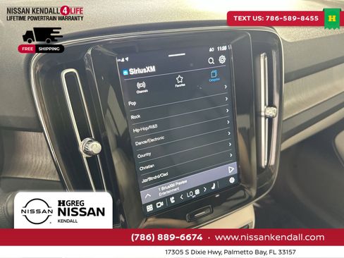 Used 2023 Volvo XC40 B5 Plus w/ Protection Package Premier image 20