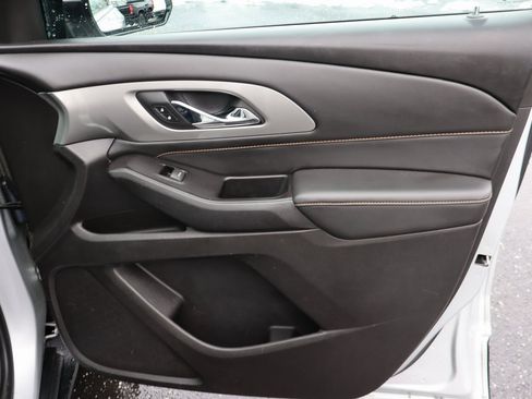 Used 2018 Chevrolet Traverse LT image 28