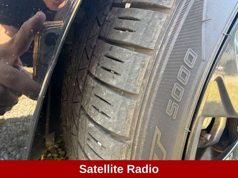Used 2022 Toyota Corolla SE FWD image 12