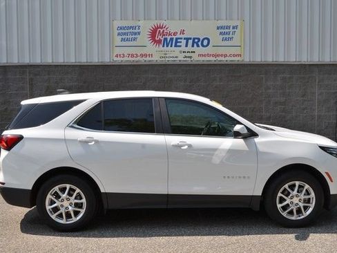 Used 2024 Chevrolet Equinox LT AWD/4WD image 9