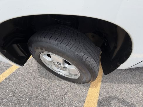 Used 2012 Toyota Tundra Limited w/ Memory Pkg AWD/4WD image 29
