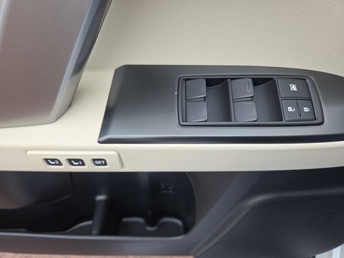 Certified 2023 Lexus GX 460 Premium w/ Premium Plus Package image 35