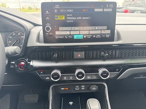 Used 2025 Honda CR-V Sport Touring image 18