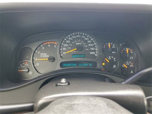 Used 2003 GMC Sierra 2500 SLE w/ Skid Plate Package image 10