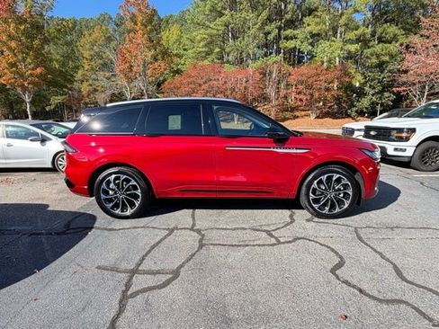 New 2026 Lincoln Nautilus Reserve image 6