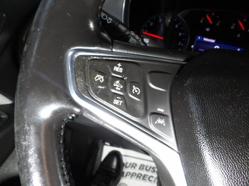 Used 2019 Chevrolet Equinox LT FWD image 18