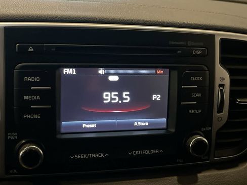 Used 2017 Kia Sportage LX image 16