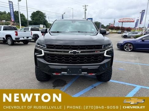 Used 2021 Chevrolet Tahoe Z71 w/ Luxury Package AWD/4WD image 24