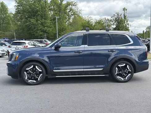 Used 2024 Kia Telluride EX image 5