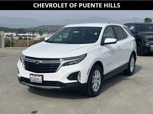 Used 2023 Chevrolet Equinox LT image 1