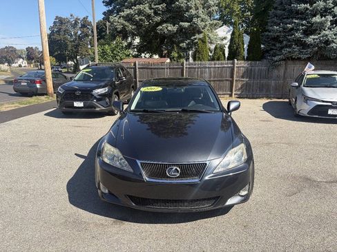 Used 2007 Lexus IS 250 AWD w/ Preferred Accessory Pkg image 2