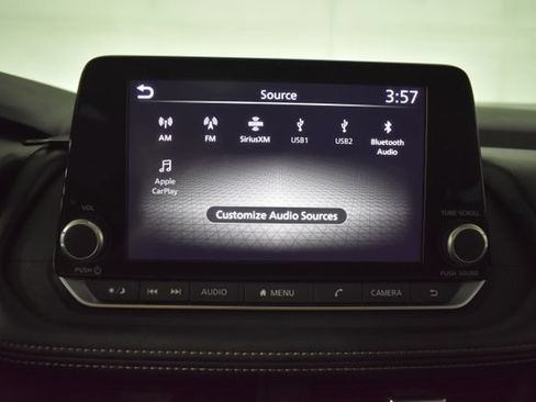 Used 2024 Nissan Rogue SV w/ SV Premium Package FWD image 20