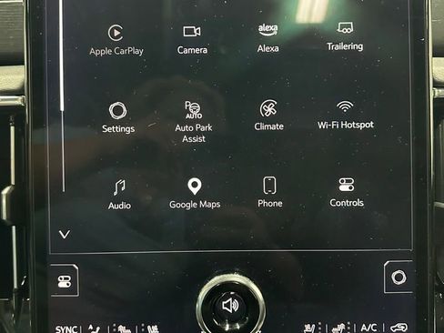 Used 2025 GMC Yukon XL Denali w/ Sun & Power Step Package AWD/4WD image 27