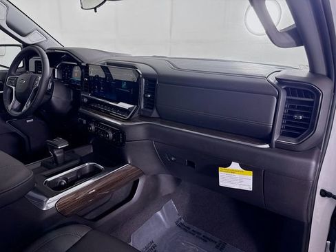 New 2026 Chevrolet Silverado 1500 RST w/ Dark Appearance Package image 32