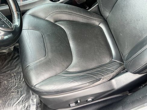 Used 2021 Jeep Cherokee Latitude Lux w/ Comfort/Convenience Group FWD image 19