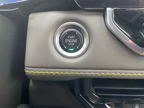 Used 2024 Chevrolet Colorado ZR2 w/ ZR2 Convenience Package III image 18