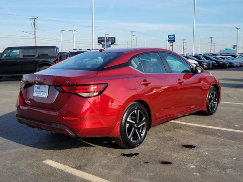 Used 2024 Nissan Sentra SV image 4