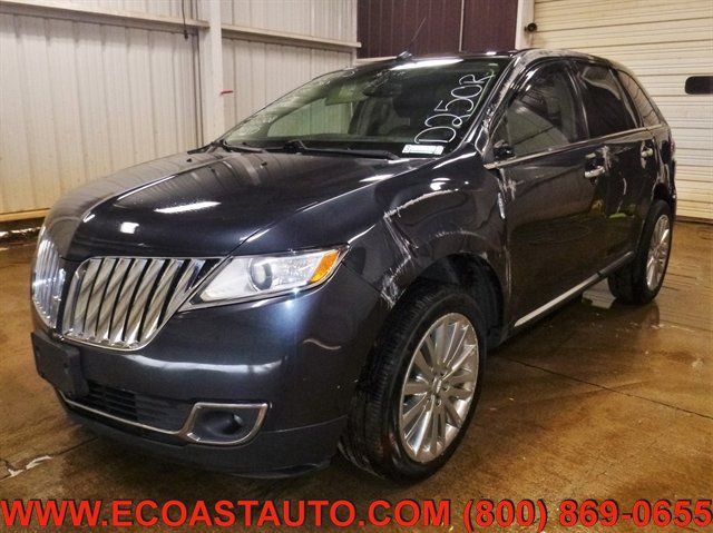 Used 2013 Lincoln MKX FWD image 2