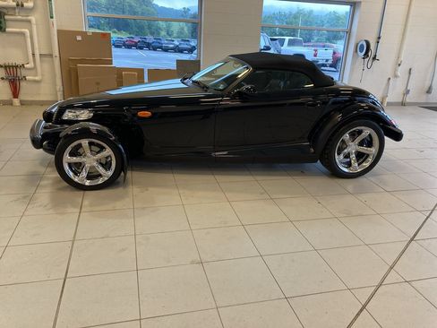 Used 2000 Plymouth Prowler RWD image 4